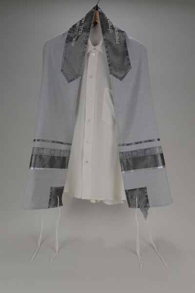 DISTINGUISHED GRAY TALLIT WITH GEOMETRIC DESIGN