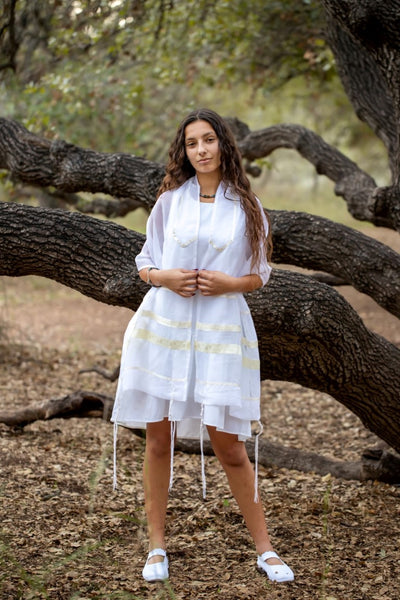 galilee silks Cream Paisley Tallit for women, Bat Mitzvah Tallit, Girl's Tallit, Women's Tallit tzitzit, Sheer Tallit for girl, tzitzit for women, bat shawl